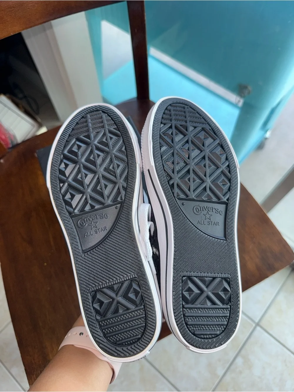 Converse classic low